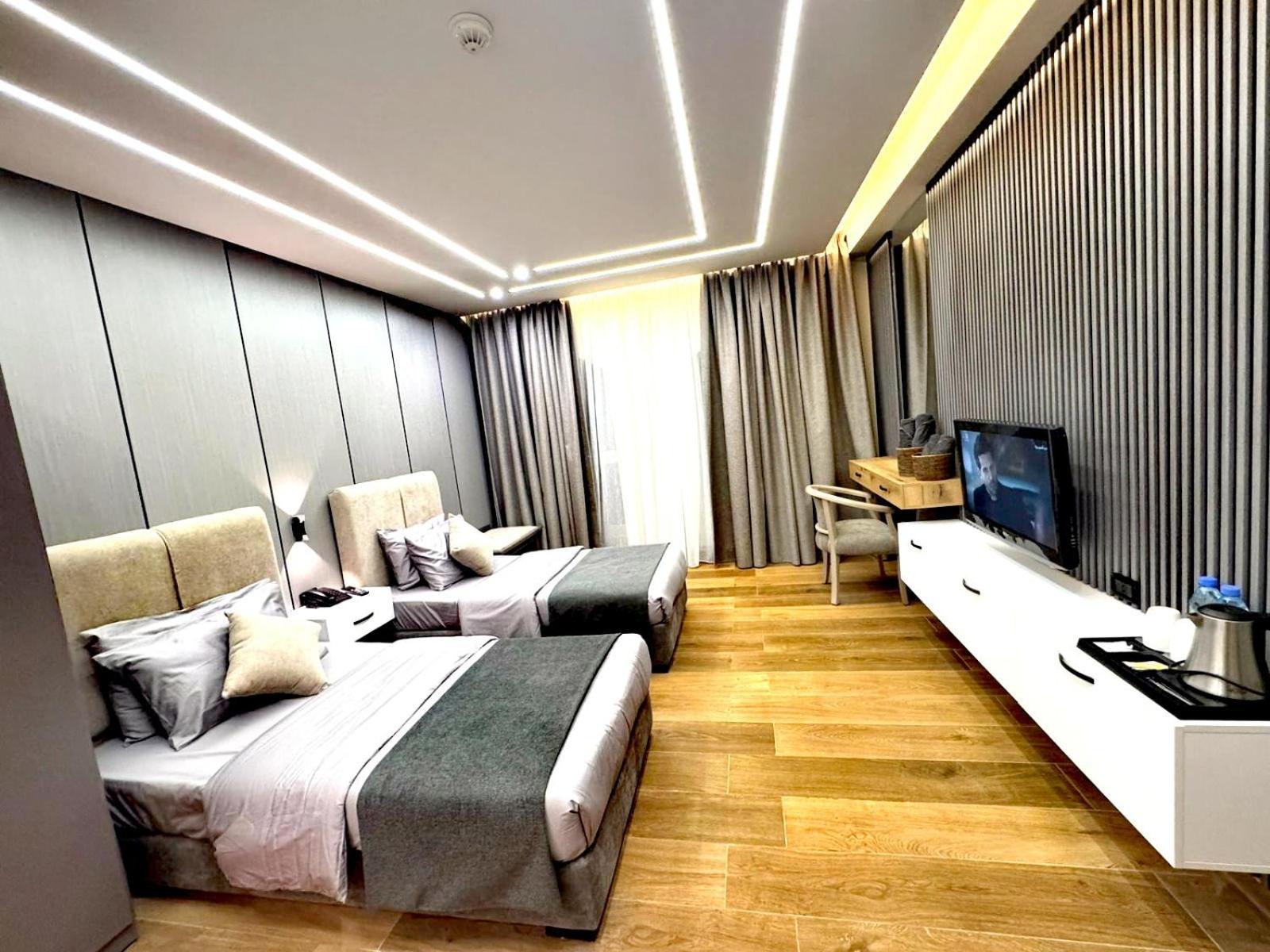 Queens Suite Hotel Beirut Ngoại thất bức ảnh