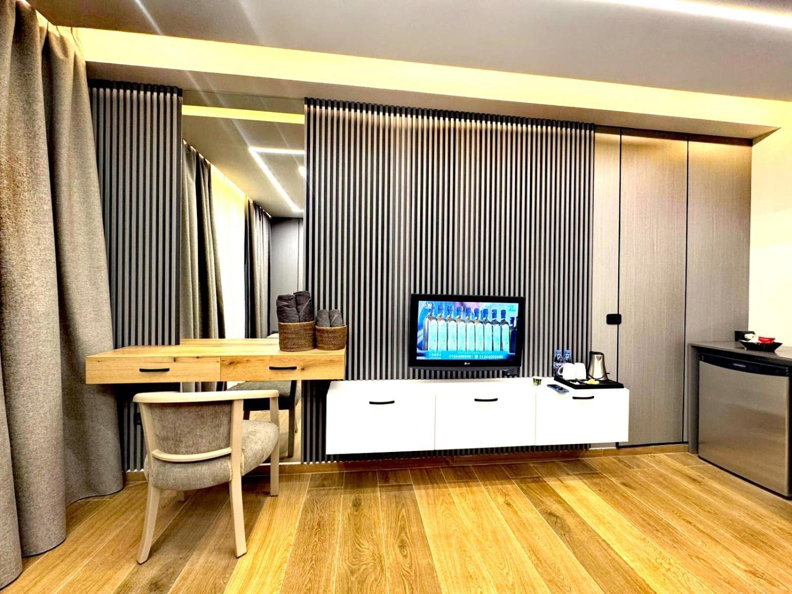 Queens Suite Hotel Beirut Ngoại thất bức ảnh