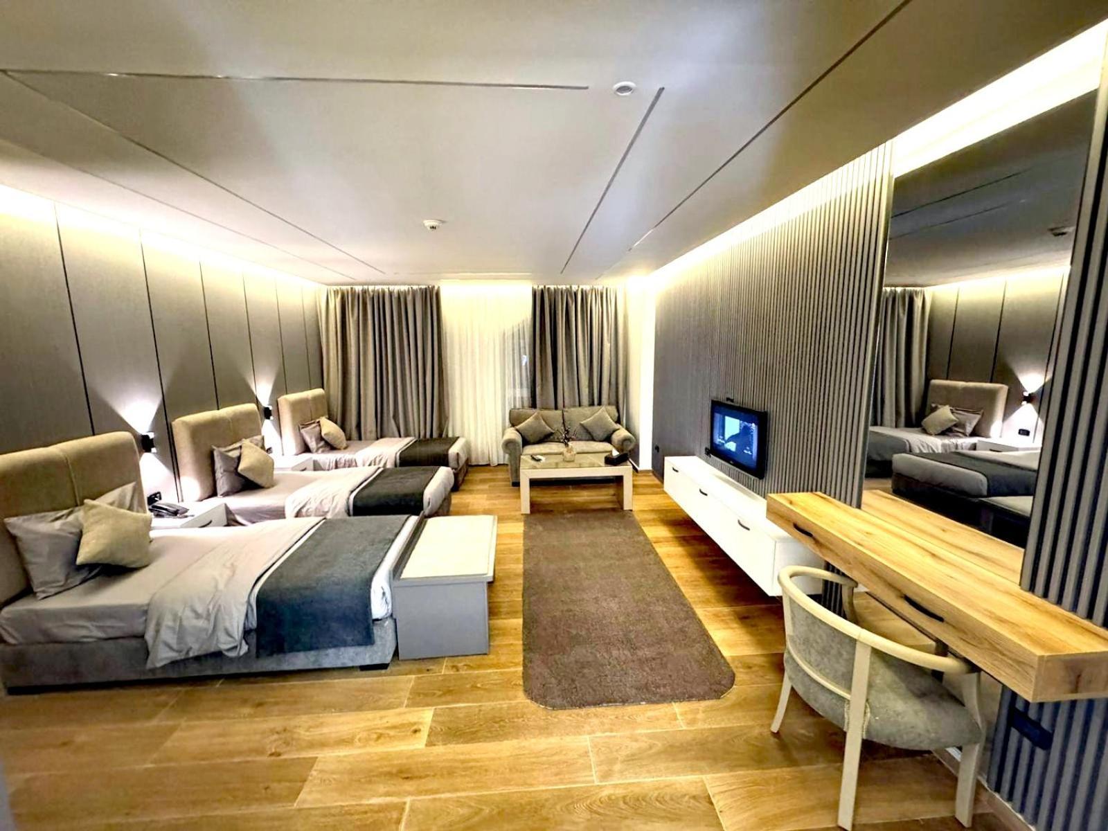 Queens Suite Hotel Beirut Ngoại thất bức ảnh