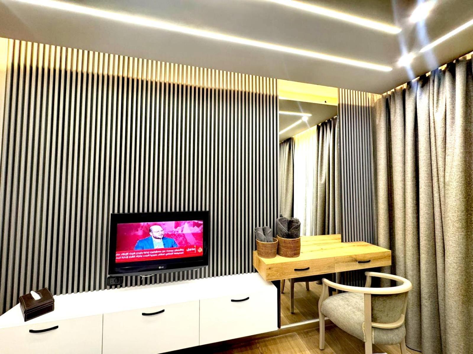 Queens Suite Hotel Beirut Ngoại thất bức ảnh