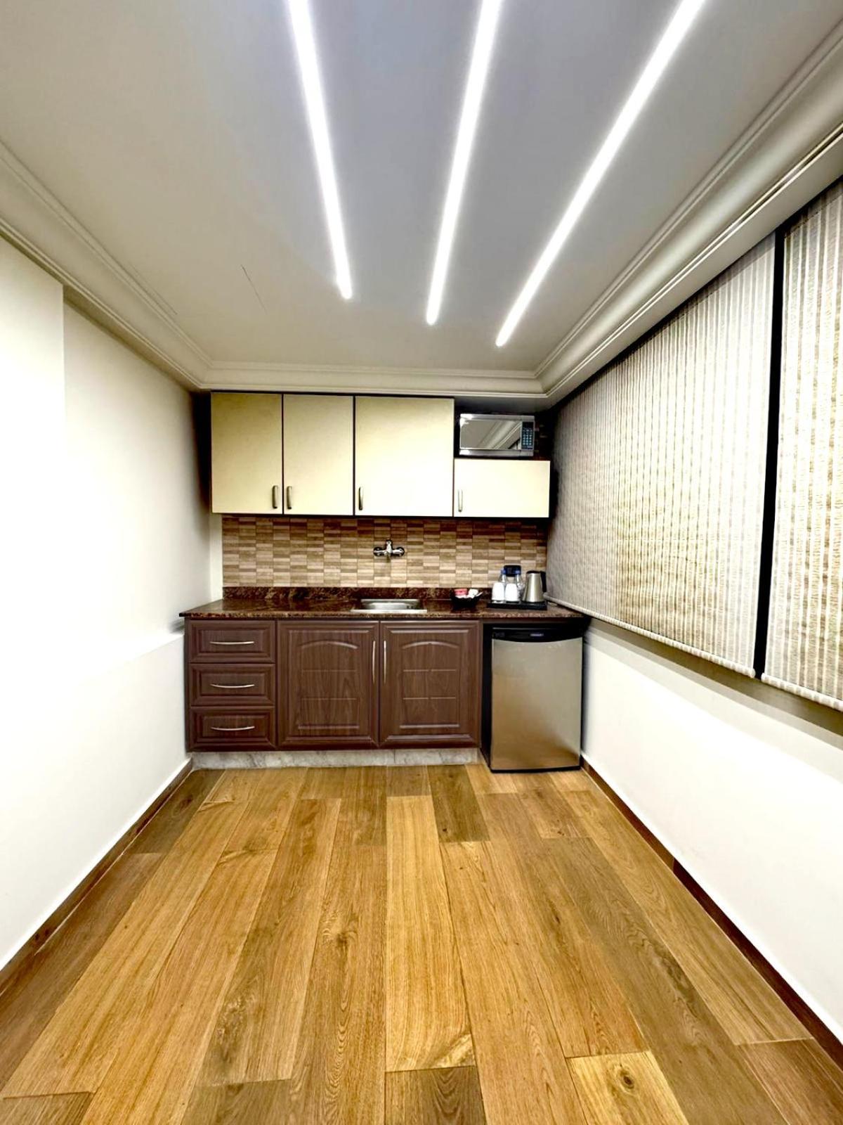 Queens Suite Hotel Beirut Ngoại thất bức ảnh