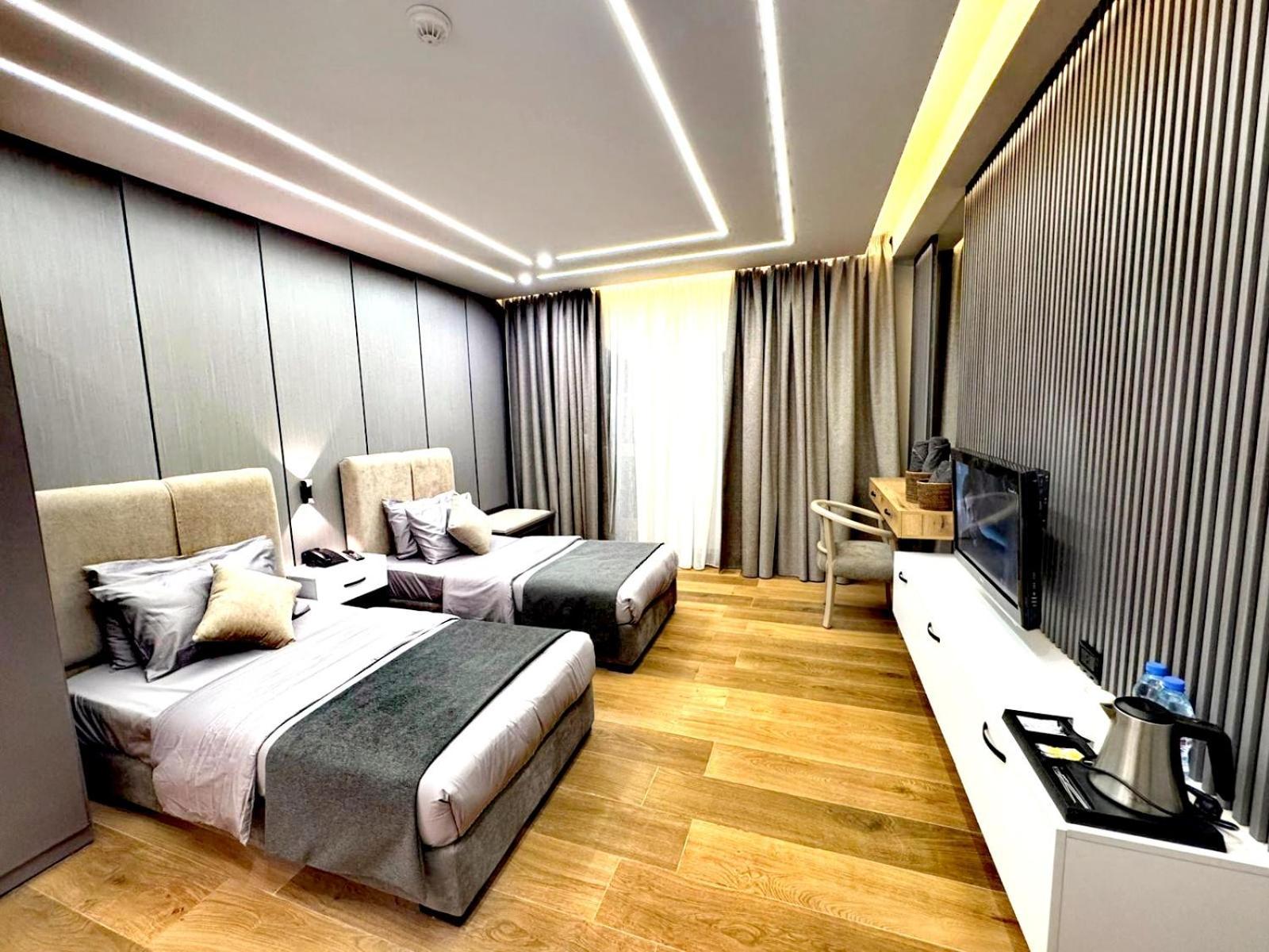 Queens Suite Hotel Beirut Ngoại thất bức ảnh