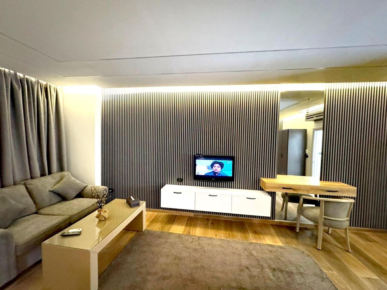 Queens Suite Hotel Beirut Ngoại thất bức ảnh