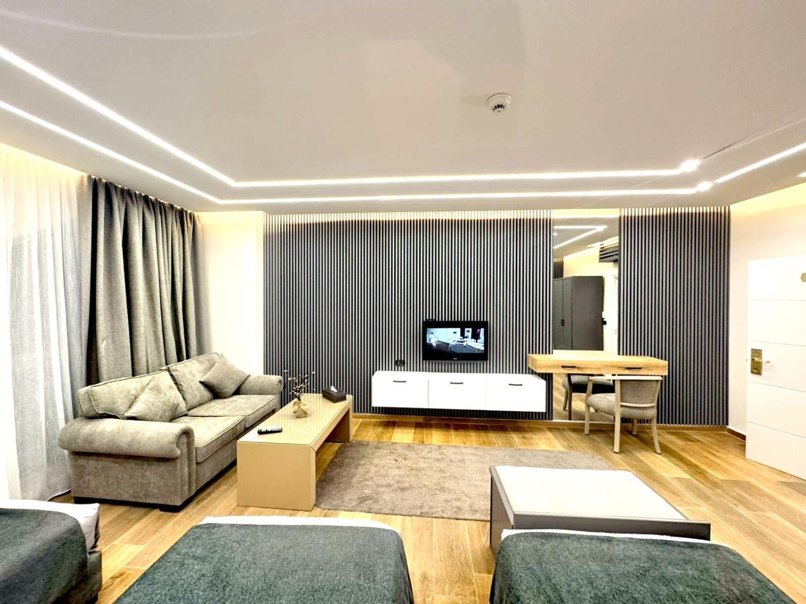 Queens Suite Hotel Beirut Ngoại thất bức ảnh