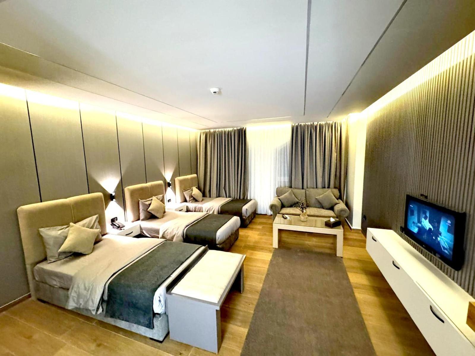 Queens Suite Hotel Beirut Ngoại thất bức ảnh