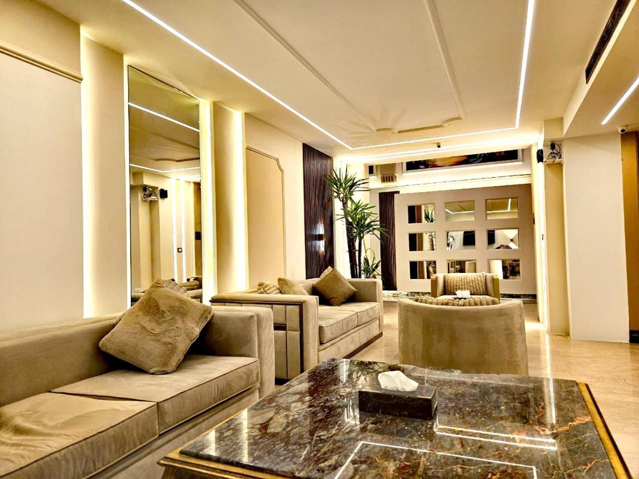 Queens Suite Hotel Beirut Ngoại thất bức ảnh
