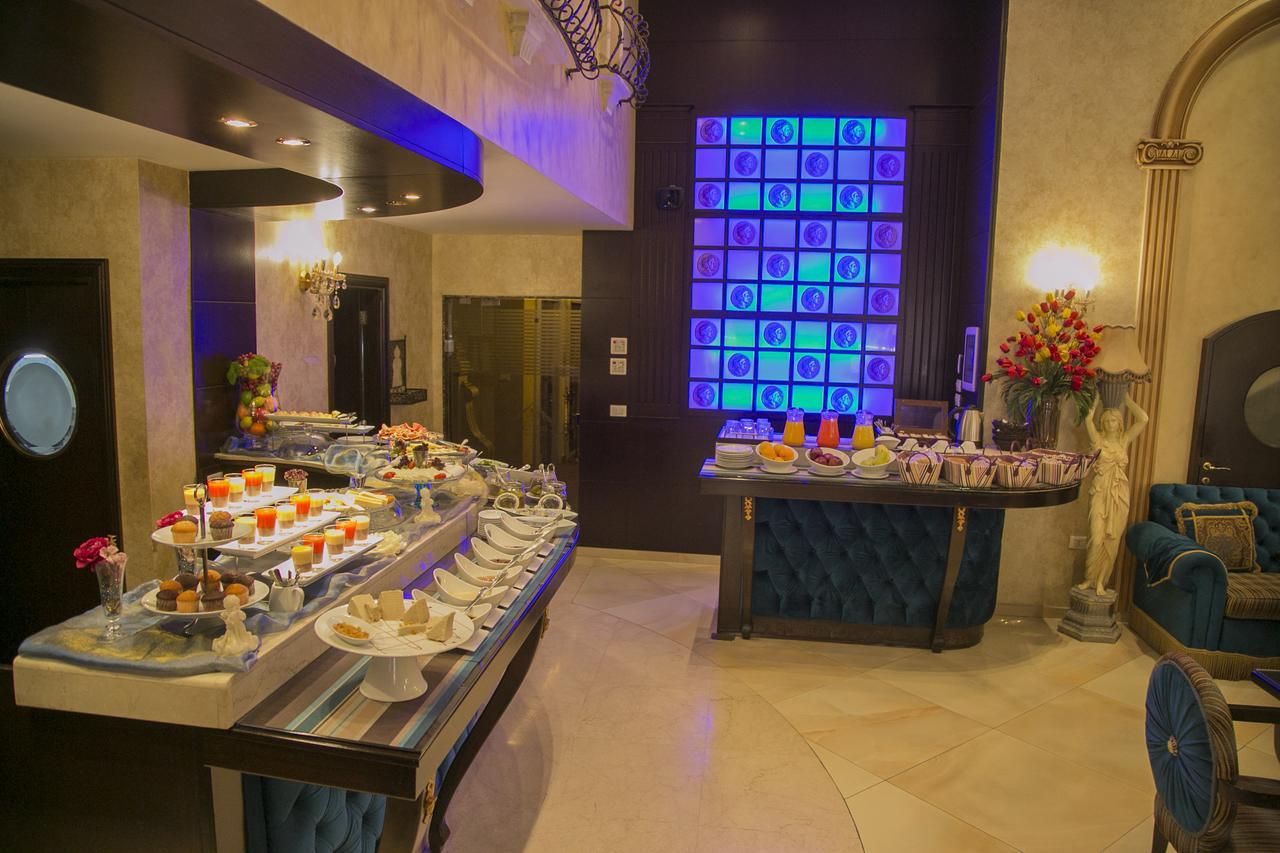 Queens Suite Hotel Beirut Ngoại thất bức ảnh